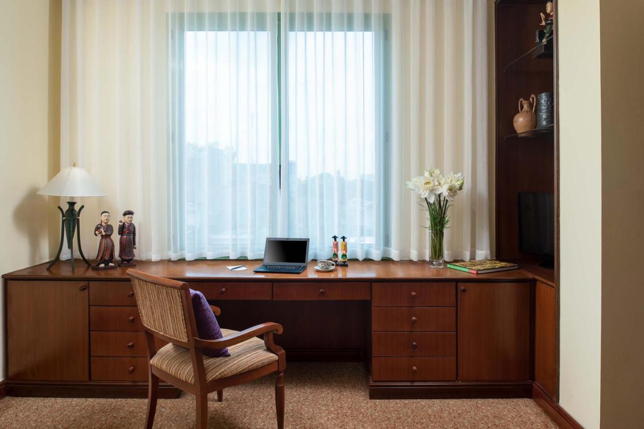 Avani Hai Phong Harbour View Hotel מראה חיצוני תמונה
