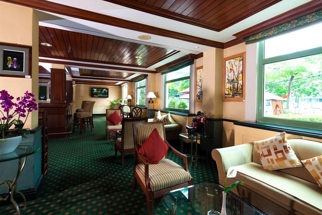 Avani Hai Phong Harbour View Hotel מראה חיצוני תמונה